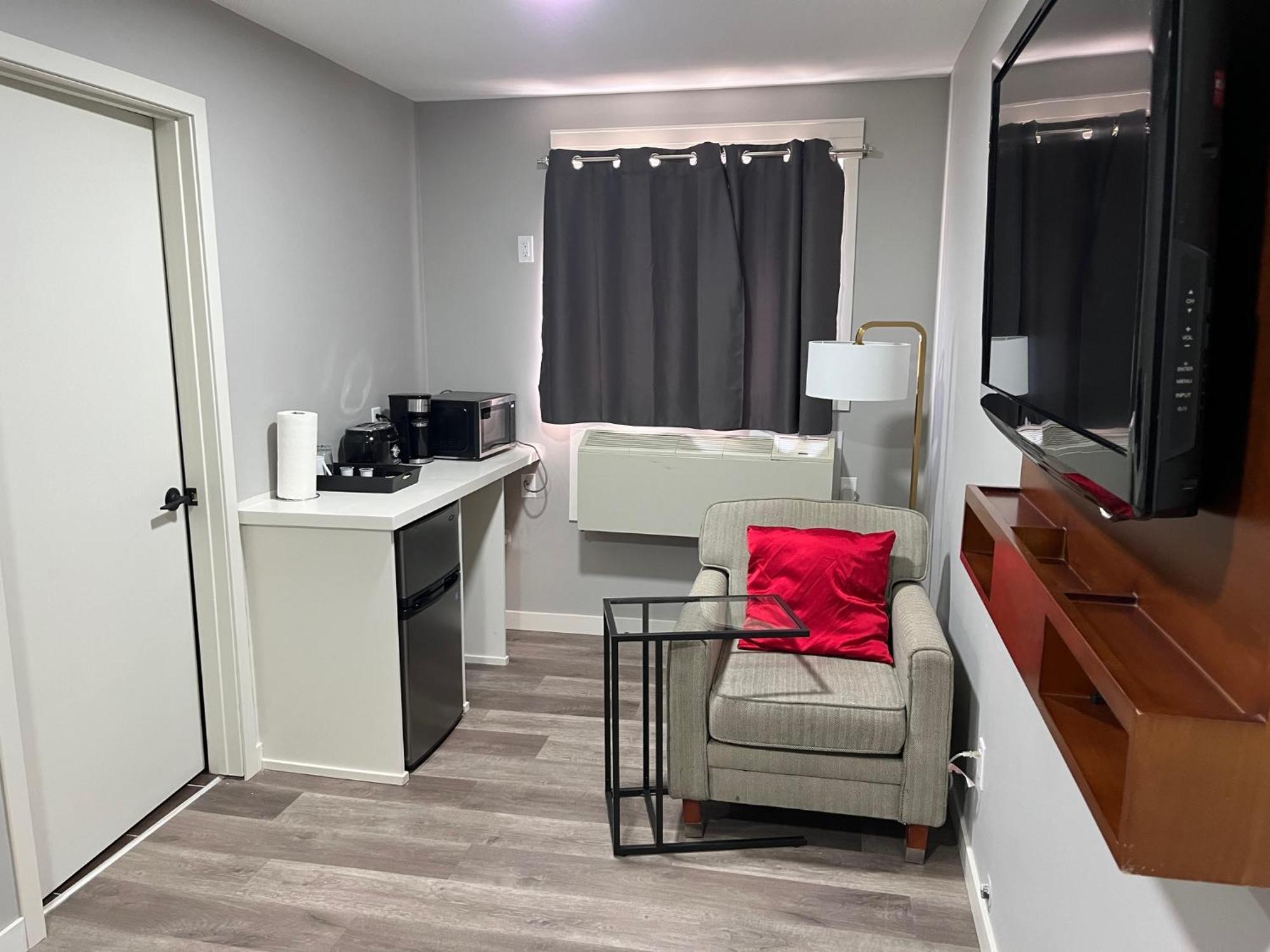 Bethel Hotel Elk Point エクステリア 写真